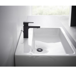 Vernis Shape Mitigeur de lavabo ComfortZone 100 avec tirette et vidage synthétique, Noir mat (71561670)