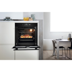 Four encastrable 73 L, fonction 6ème sens, chaleur tournante pulsée, 15 programmes, pyrolyse, classe A+ , noir (AKZ99480NB)