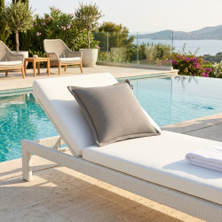 Coussin piscine flottant 45 × 45 × 25 cm intérieur / extérieur SANS billes de polystyrène – Gris (SCF4545-1)